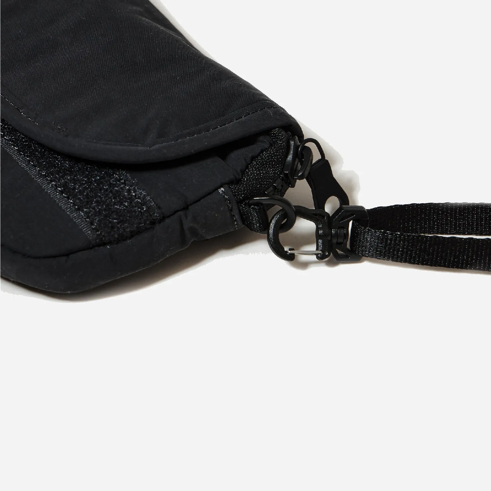 CLAM BAG - BLACK