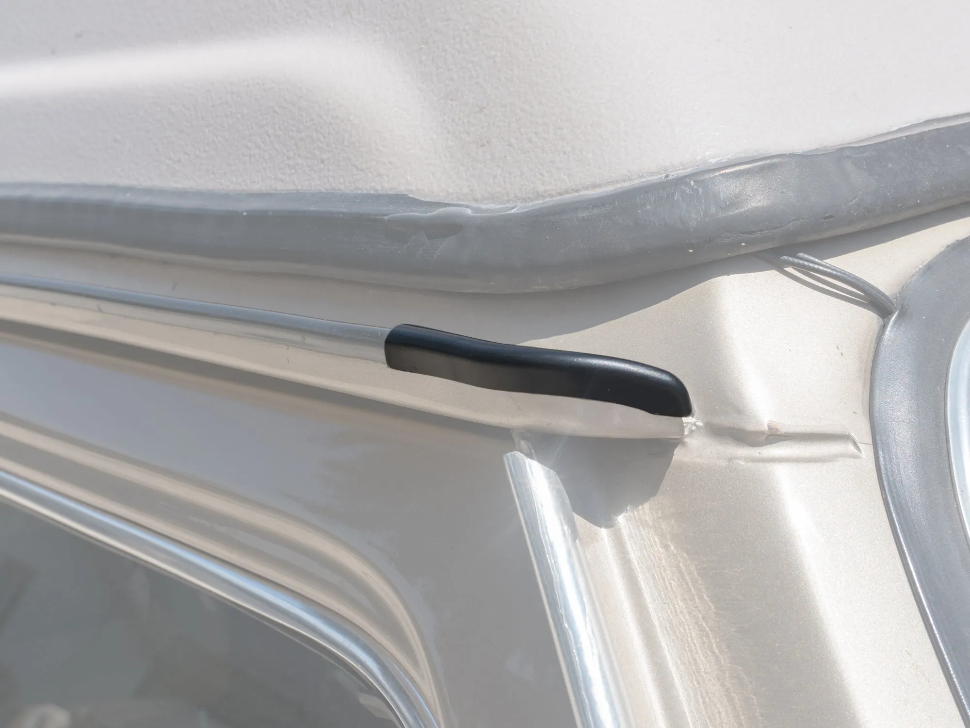 End Piece/Cap Gutter Trim (Passenger Front or Driver Rear)