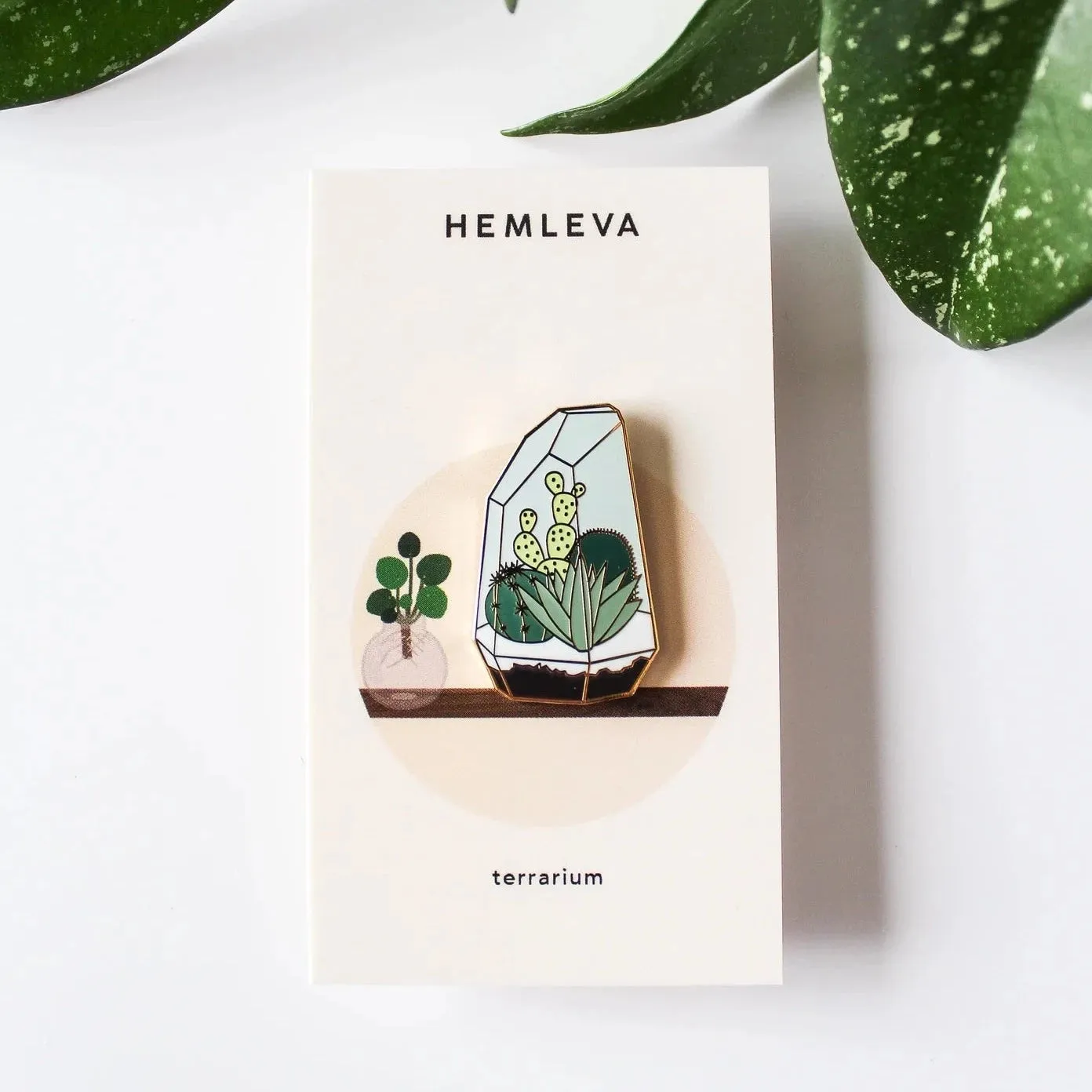 Hemleva - Enamel Pin Various*