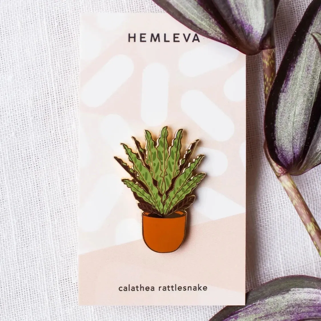 Hemleva - Enamel Pin Various*