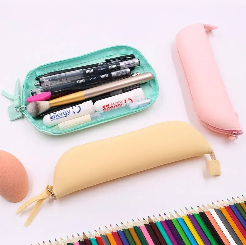 Sassy Silicone Makeup Brush Pouch