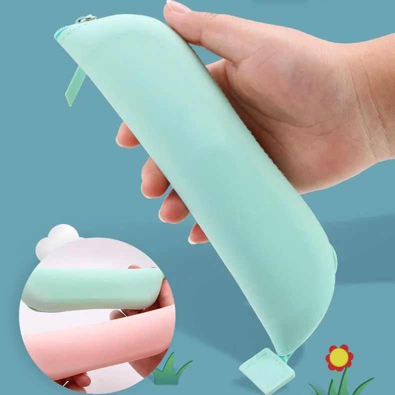 Sassy Silicone Makeup Brush Pouch