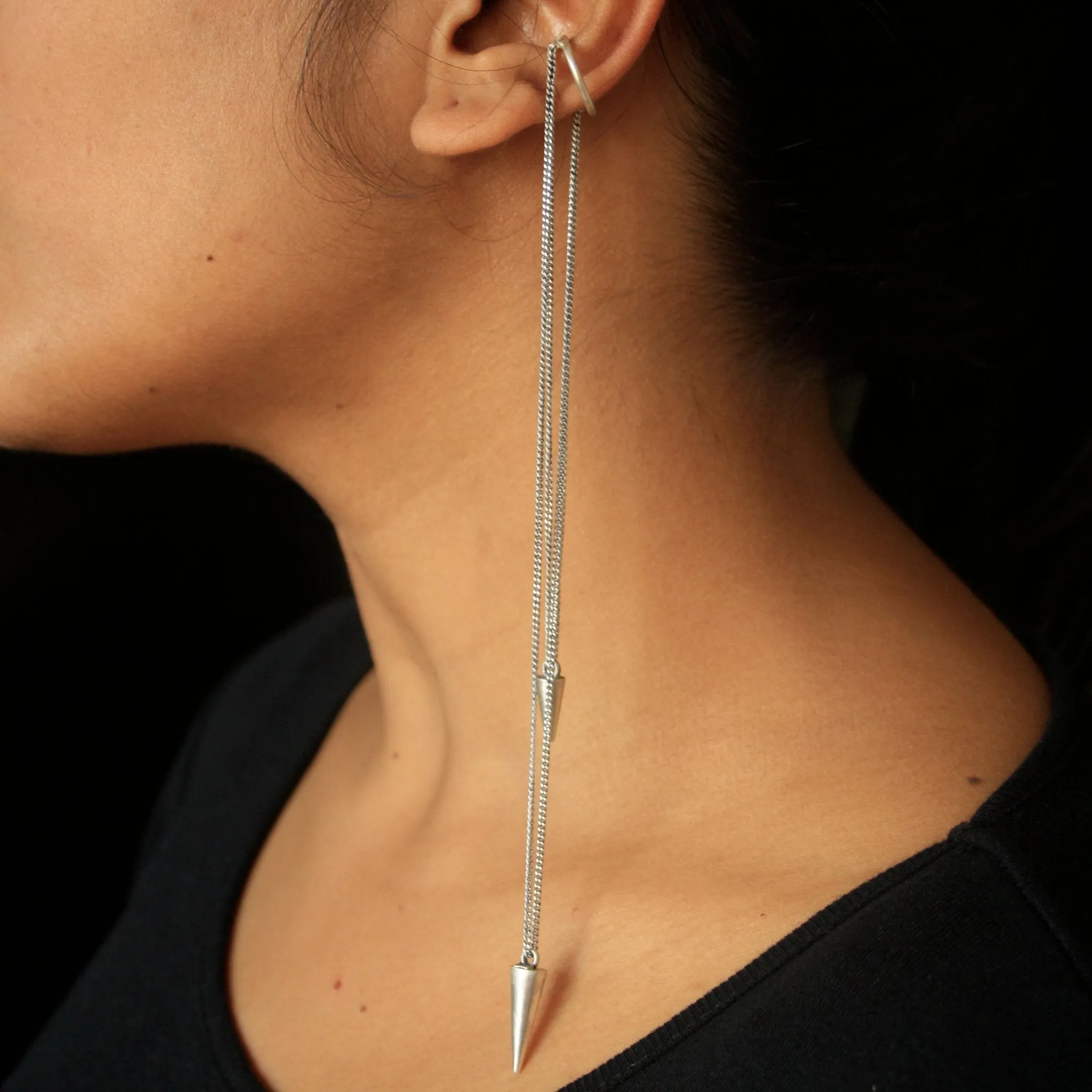 Sling Shot Long Earclip