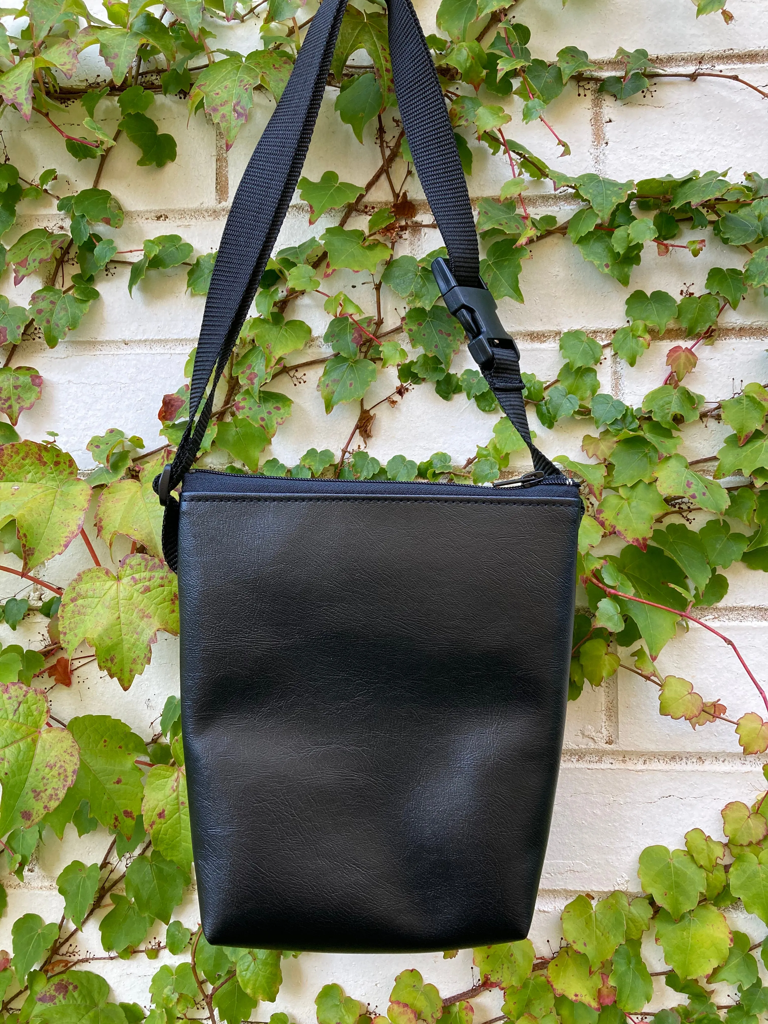 Topsy Bag - Amongst The Gumtrees